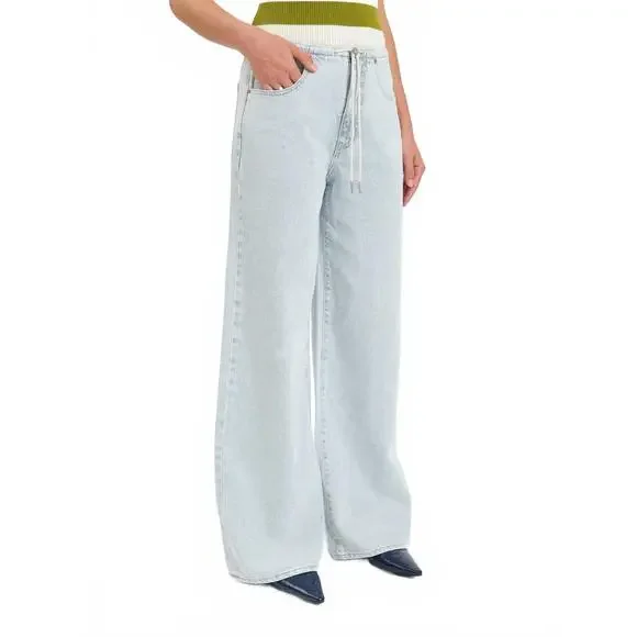 Wide Leg Light Wash Jeans - Women's Casual Denim - Picture 7 of 8